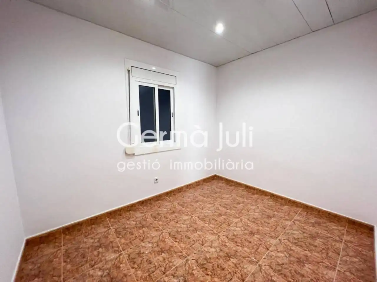 Schlafzimmer von Wohnungen zum Verkauf in Badalona