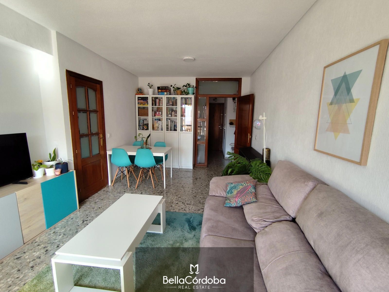 Sala d'estar de Pis en venda en  Córdoba Capital amb Aire condicionat i Terrassa