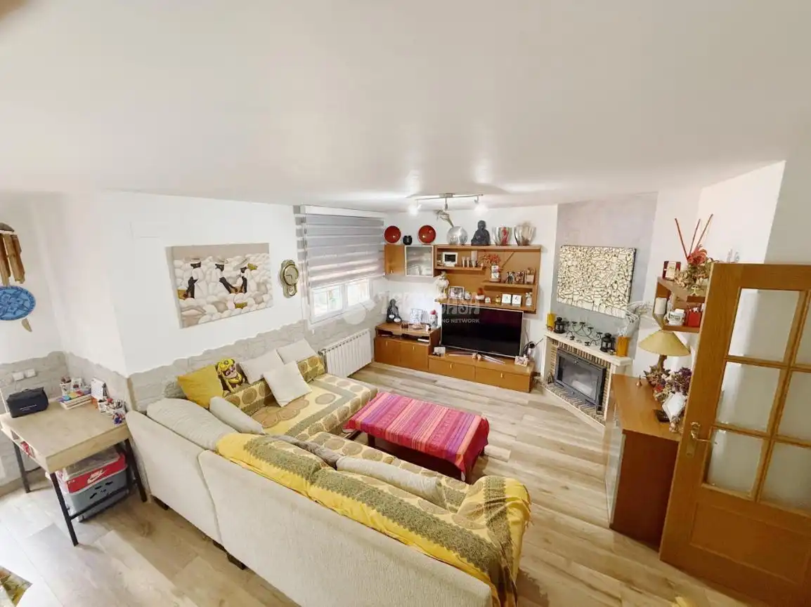 Sala de estar de Casa adosada en venta en Seseña