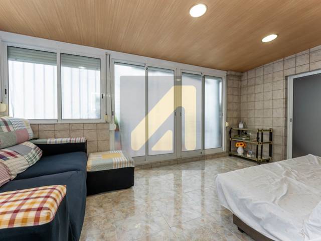 Apartamento en Venta en Calle Mina De La en Pubilla Cases