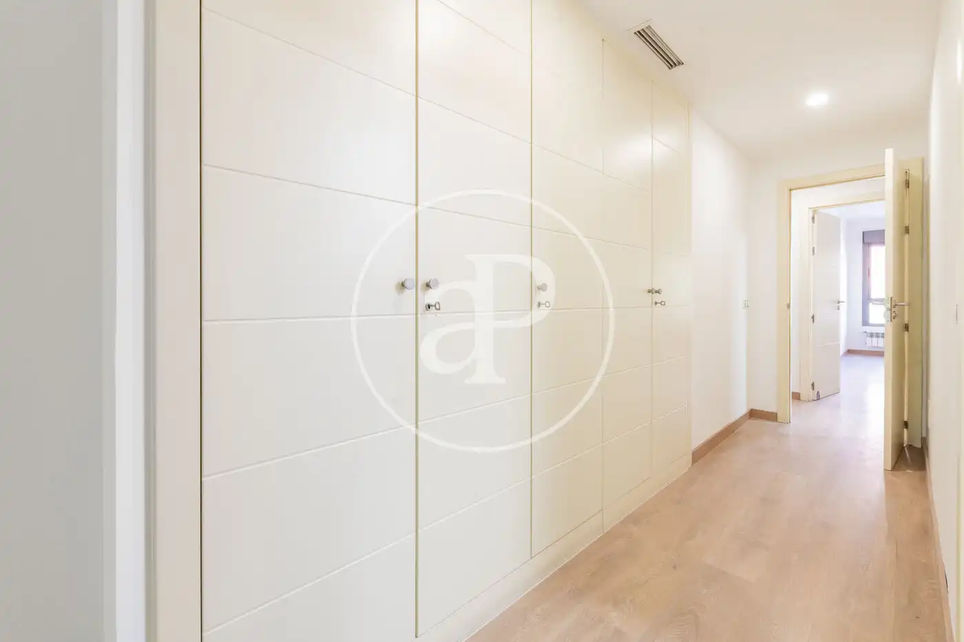 Piso con piscina en venta en C. de Eros, imagen 12