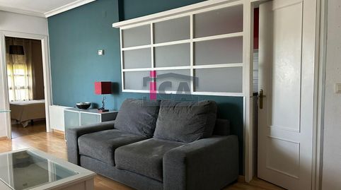 Foto 3 de Apartament en venda a Calle Miralrio (rotonda Puente San Francisco), Casco Antiguo, Cáceres Capital