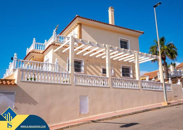 Casa-chalet en Venta en Miramar - Torre del Moro