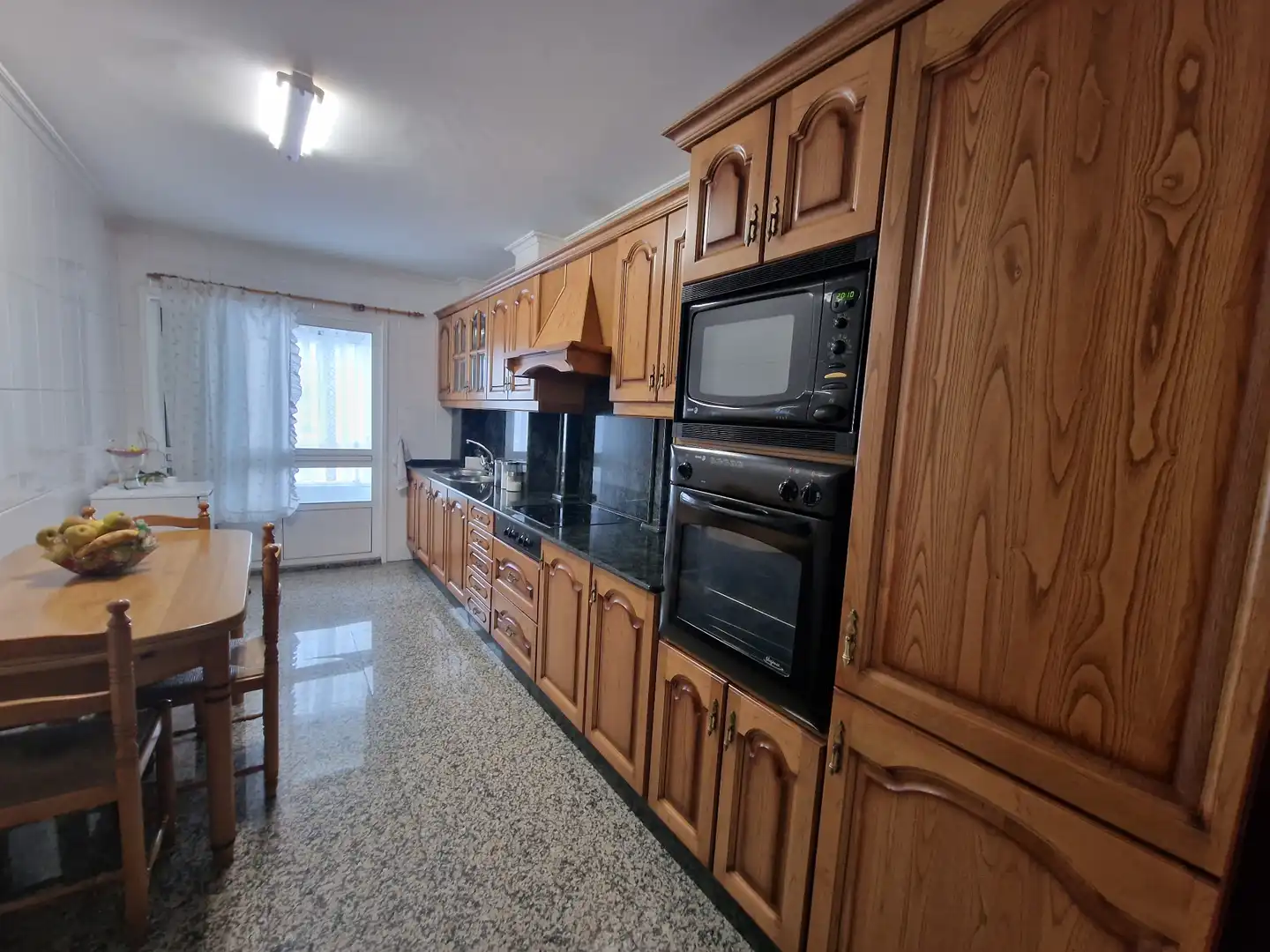 Cocina de Piso en venta en Narón con Calefacción, Parquet y Trastero