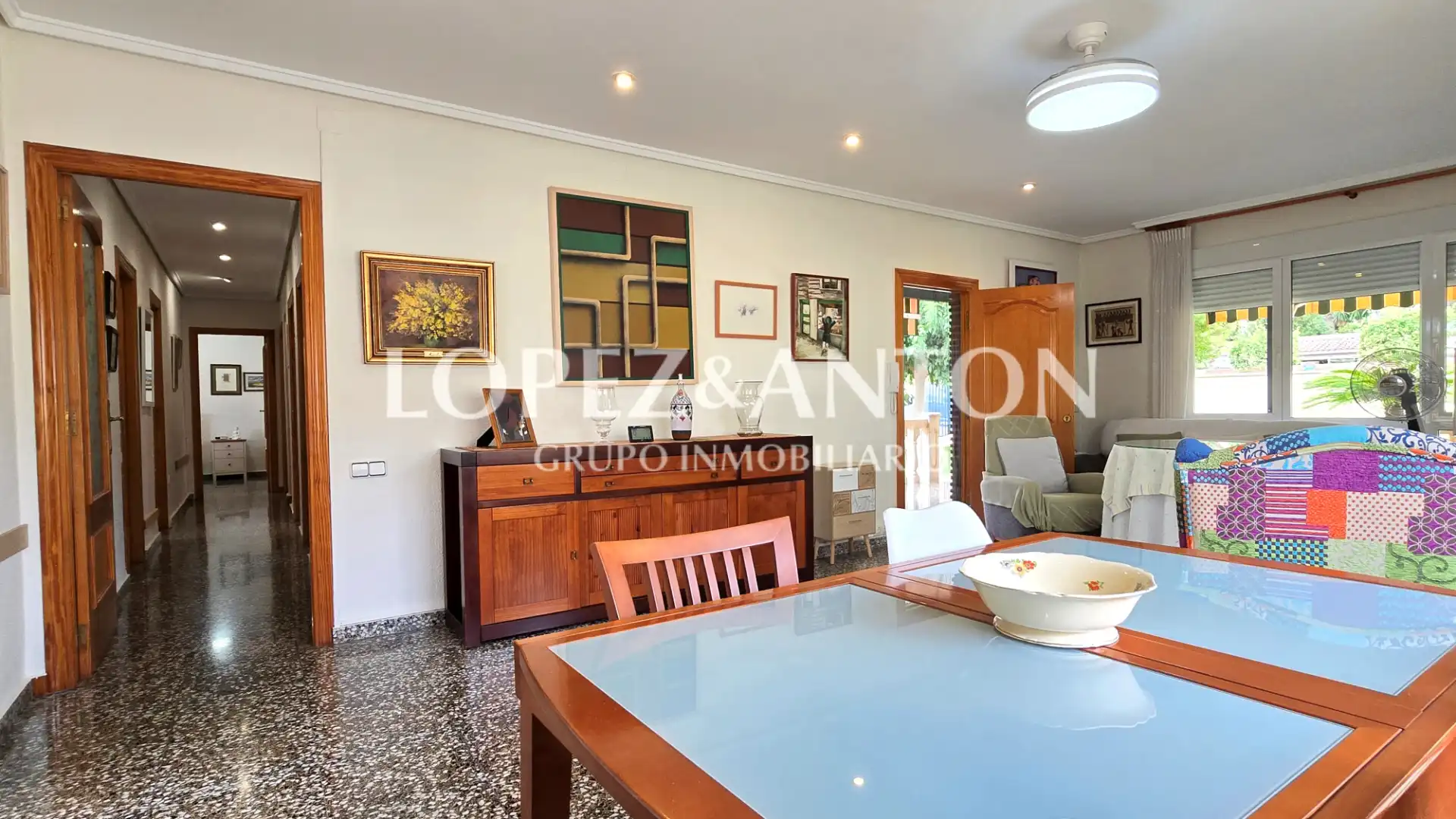 Living room of Houses for sale in L'Eliana  with Air Conditioner, Private garden and Terrace