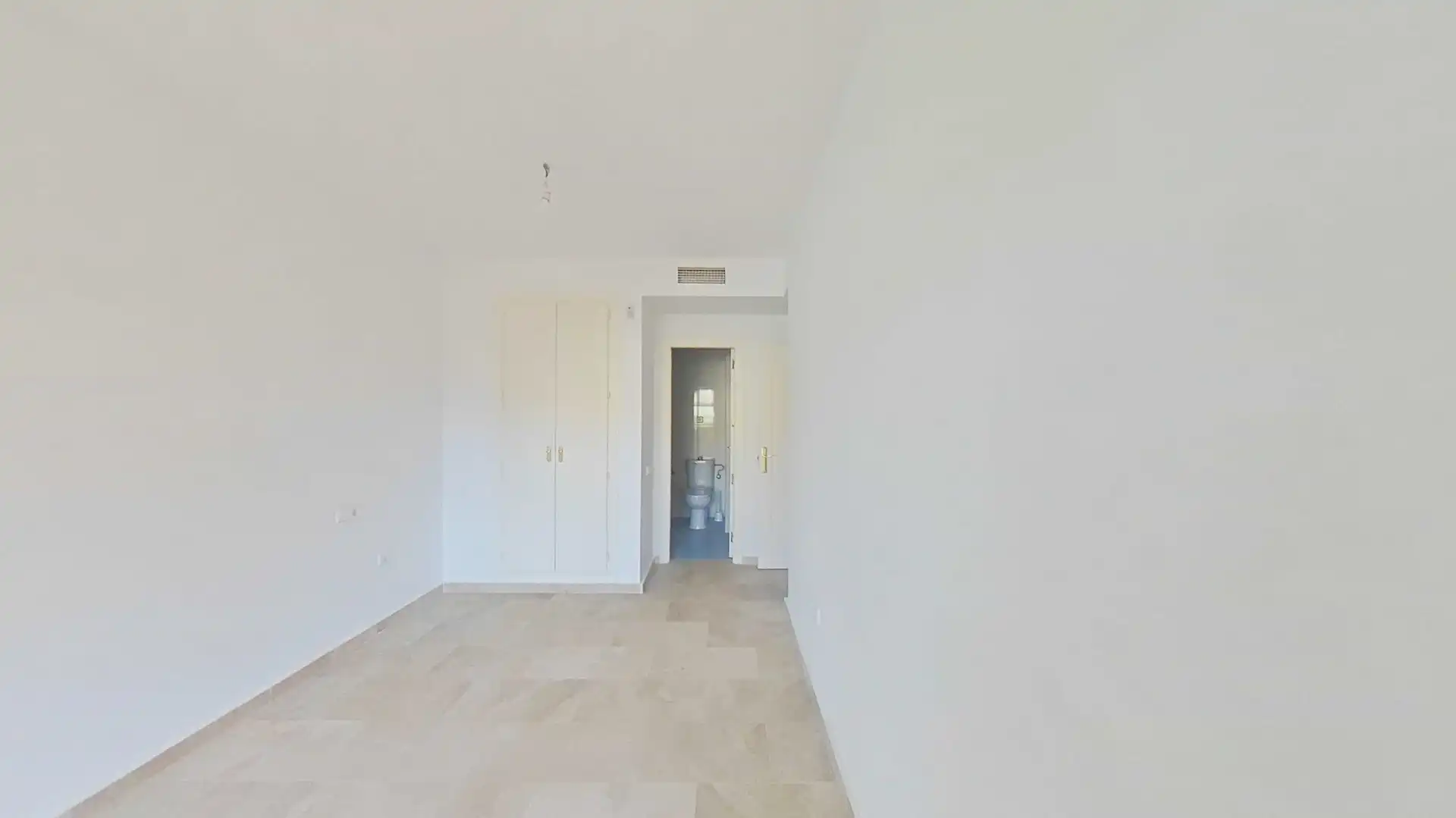 Schlafzimmer von Wohnungen zum Verkauf in Manilva mit Abstellraum und Schwimmbad