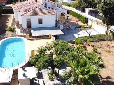 Xalet amb piscina en venda a Las Marinas / Les Marines