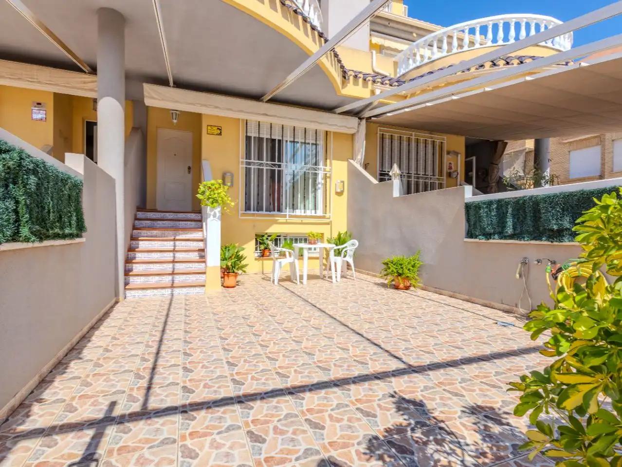 Vista exterior de Casa o xalet en venda en Los Alcázares amb Terrassa i Balcó