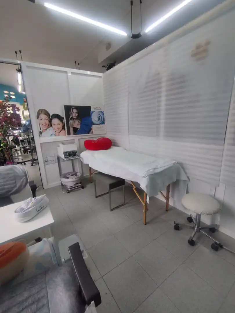 Business premises to rent in A Malata - Catabois - Ciudad Jardín, imagen 10