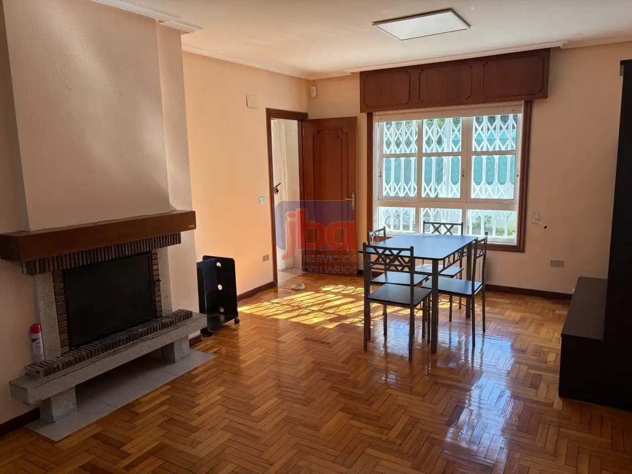 Living room of Houses for rent in Ourense Capital   with Heating, Private garden and Balcony