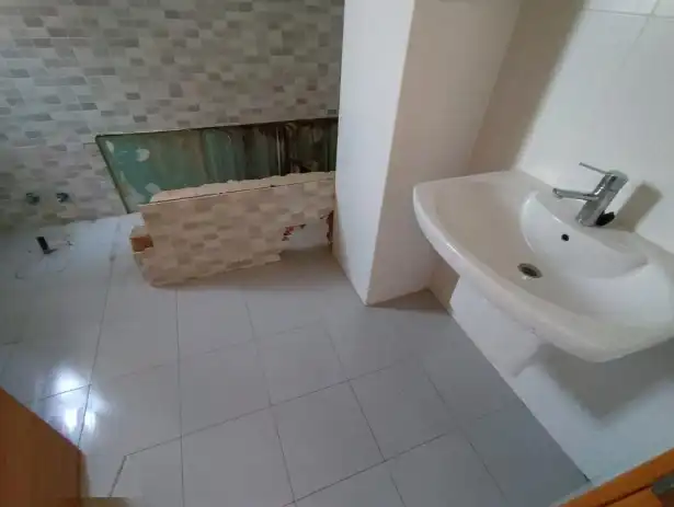 Bathroom of Detached homes for sale in Chiva  with Private garden, Terrace and Swimming Pool