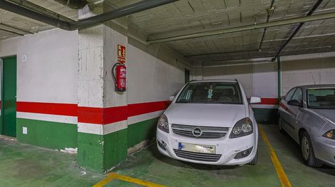 Foto 2 de Garaje en venta en Avenida de la Aeronáutica, Urbadiez - Entrepuentes, Sevilla Capital