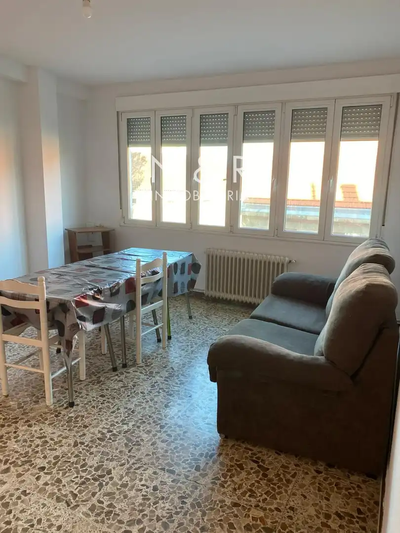Sala de estar de Piso en venta en Santiago de Compostela  con Calefacción y Amueblado