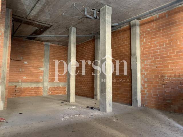 Local comercial en Alquiler en Nou Campanar