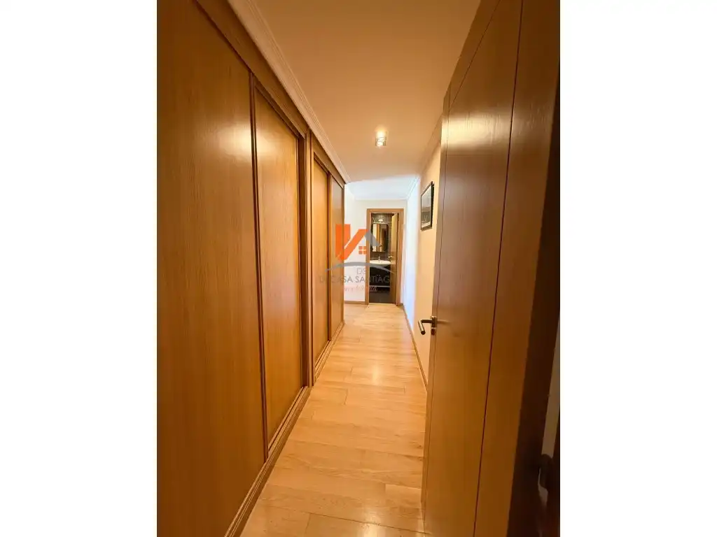 Piso en venta en Santiago de Compostela 
