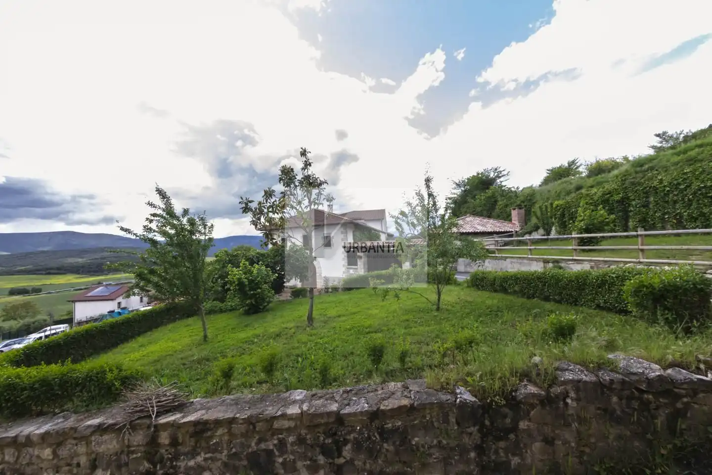 Flat for sale in Iza / Itza  with Heating, Parquet flooring and Storage room