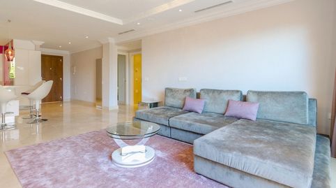Foto 5 de Apartament en venda a N/a, -1, Los Naranjos, Marbella