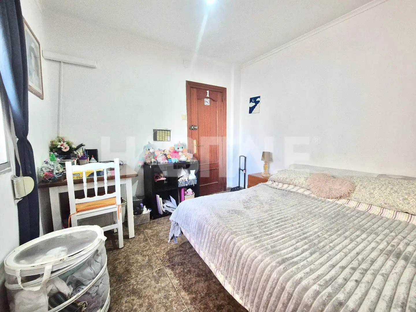 Schlafzimmer von Wohnung zum Verkauf in Valencia mit Möbliert