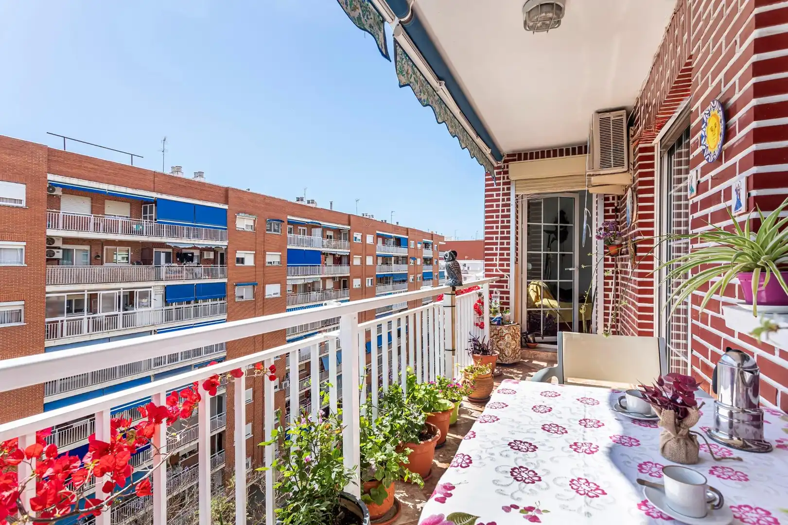 Balcony of Flat for sale in Silla  with Air Conditioner, Terrace and Balcony