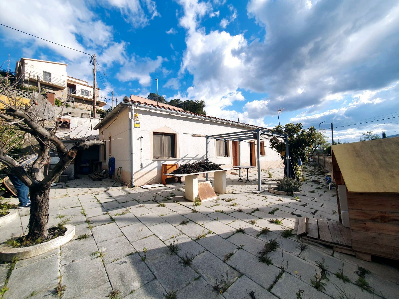 Vista exterior de Casa adosada en venda en Vallbona d'Anoia amb Jardí privat, Terrassa i Traster