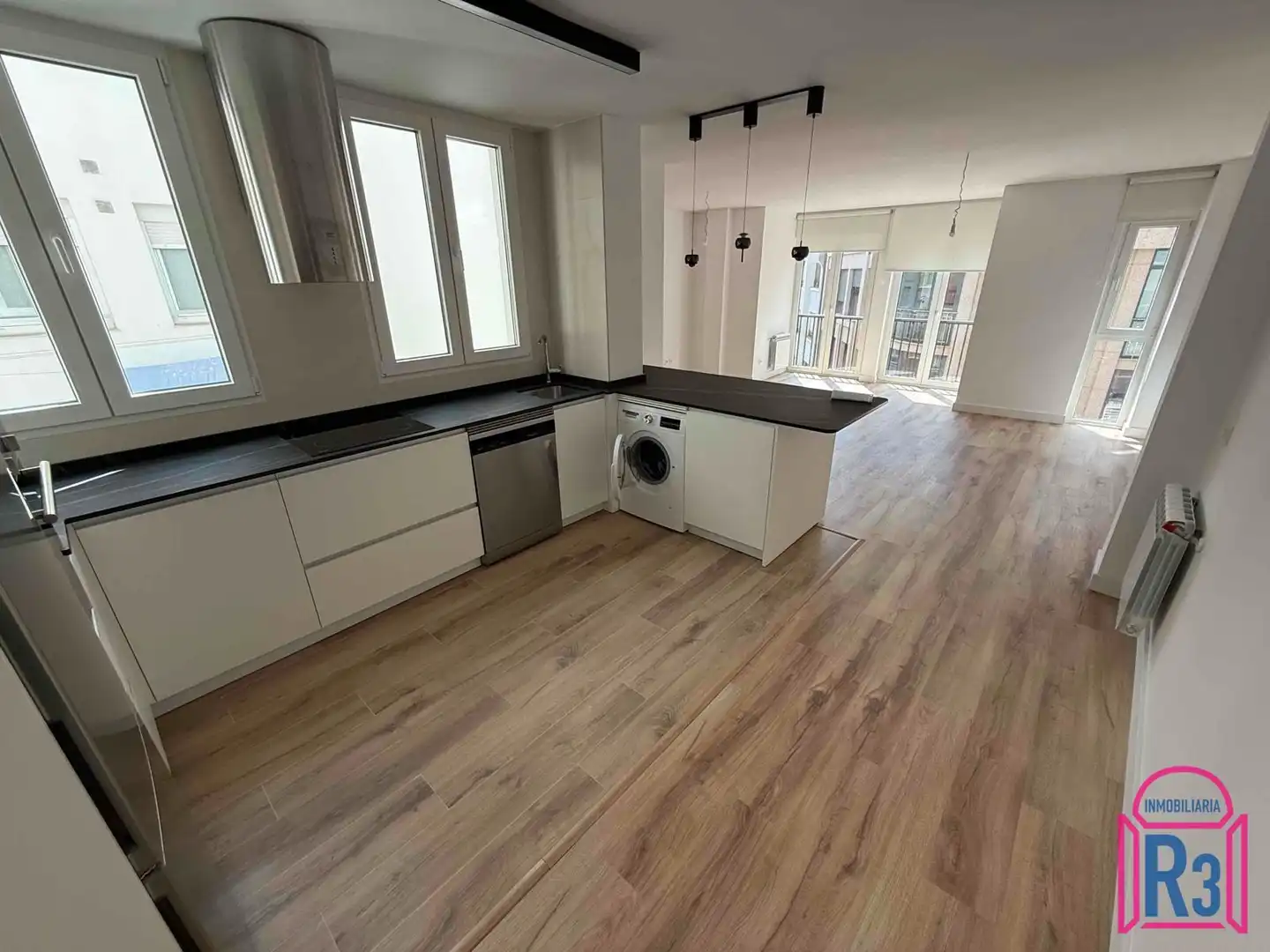 Kitchen of Flat for rent in León Capital   with Heating, Terrace and Storage room