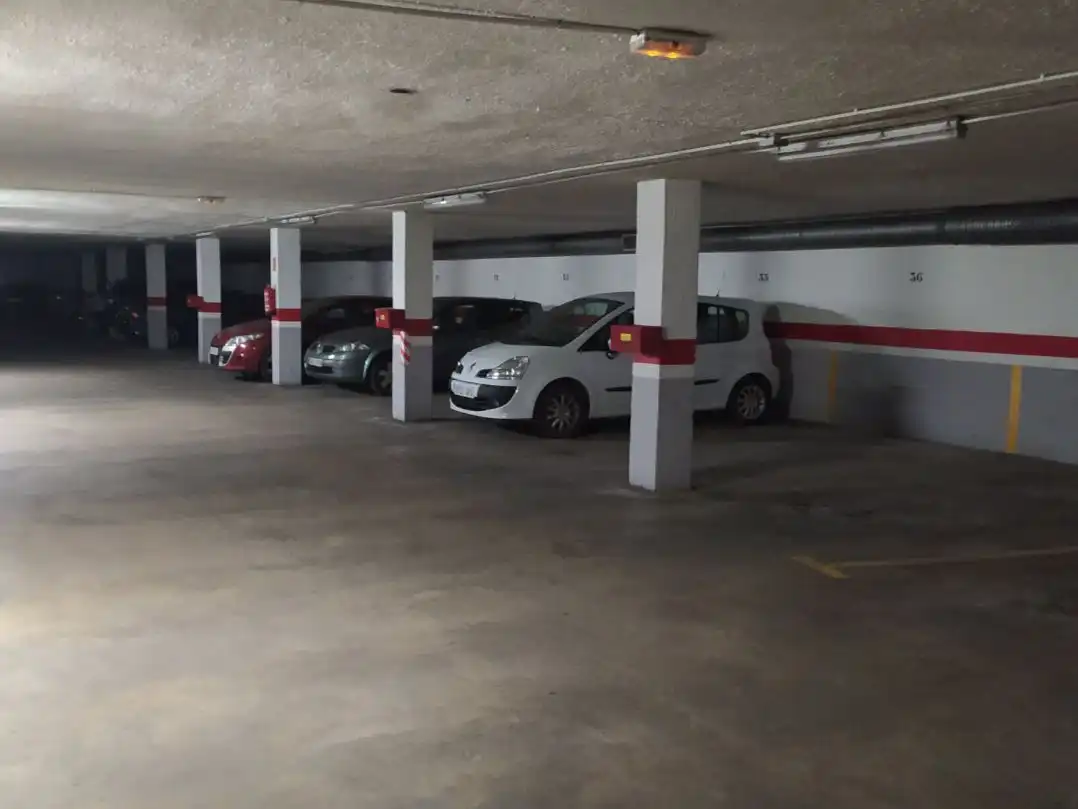 Aparcament de Garatge de lloguer en Valladolid