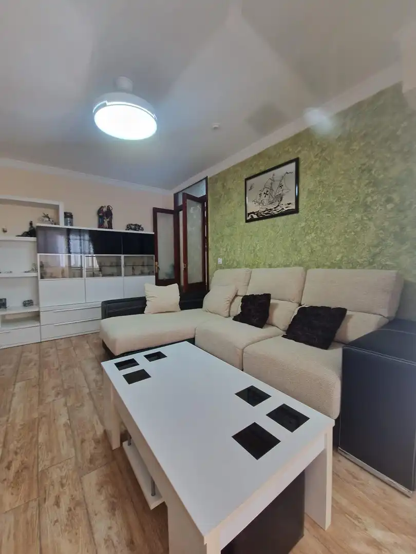 Sala d'estar de Pis en venda en El Puerto de Santa María amb Aire condicionat