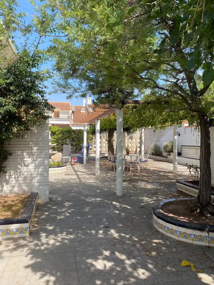 Terrassa de Casa o xalet en venda en Sagunto / Sagunt amb Aire condicionat, Jardí privat i Terrassa
