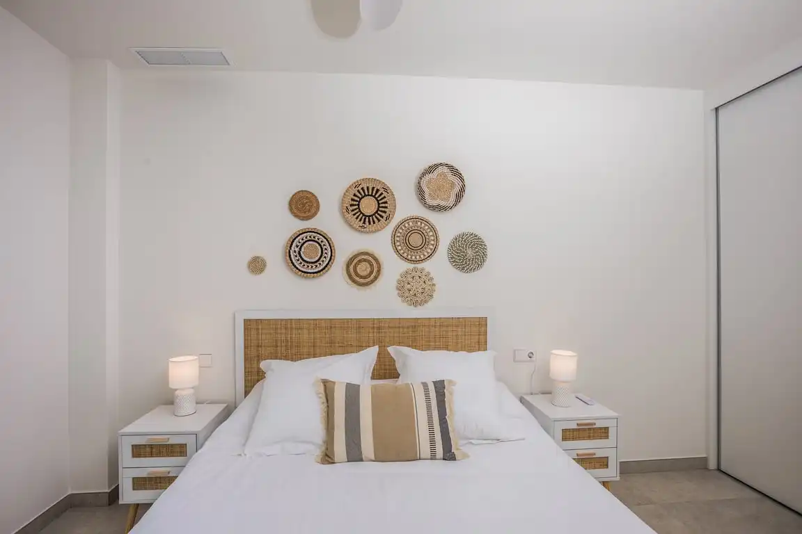 Schlafzimmer von Wohnungen zur Miete in Jávea / Xàbia mit Klimaanlage, Privatgarten und Schwimmbad