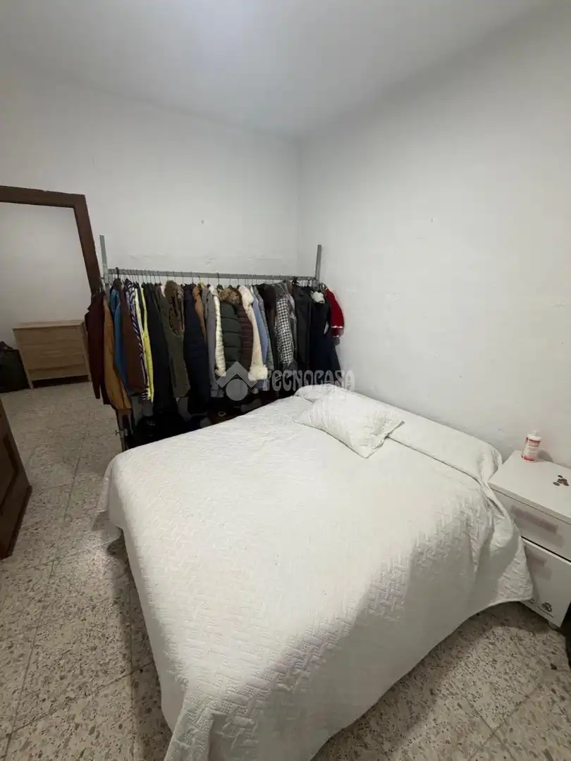 Schlafzimmer von Haus oder Chalet zum Verkauf in Lucena mit Möbliert