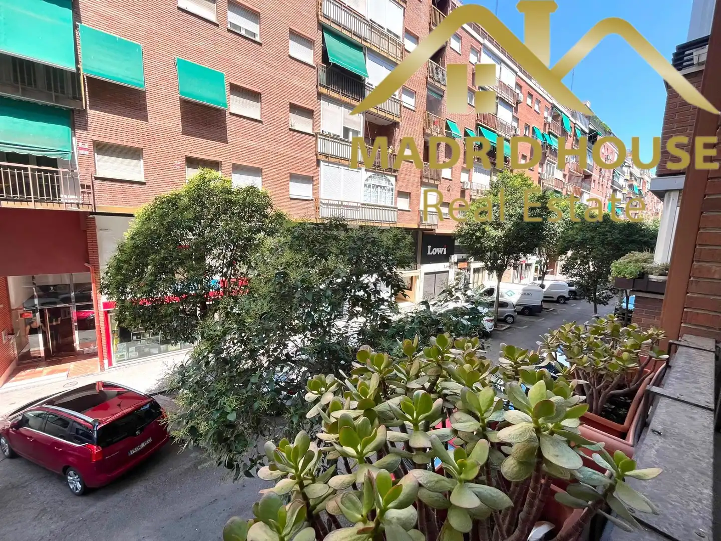 Außenansicht von Wohnung zum Verkauf in Madrid mit Klimaanlage, Heizung und Möbliert