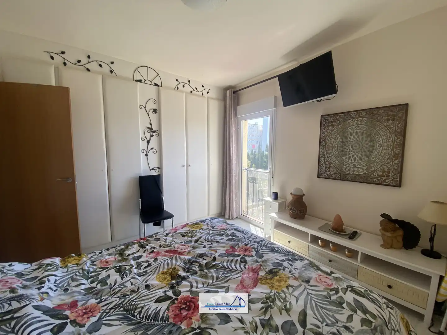 Dormitori de Apartament en venda en Cambrils amb Parquet, Moblat i Piscina comunitària