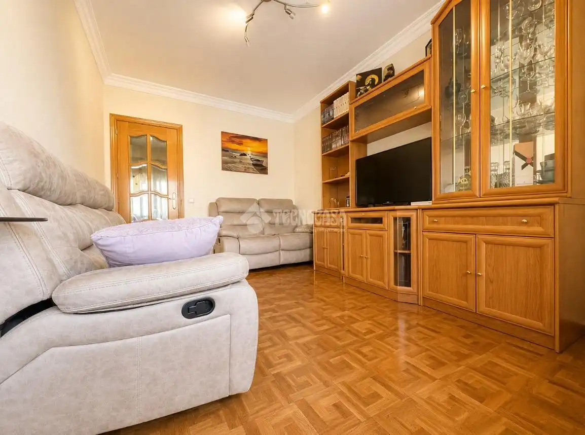 Sala de estar de Piso en venta en Madrid con Calefacción, Parquet y Terraza