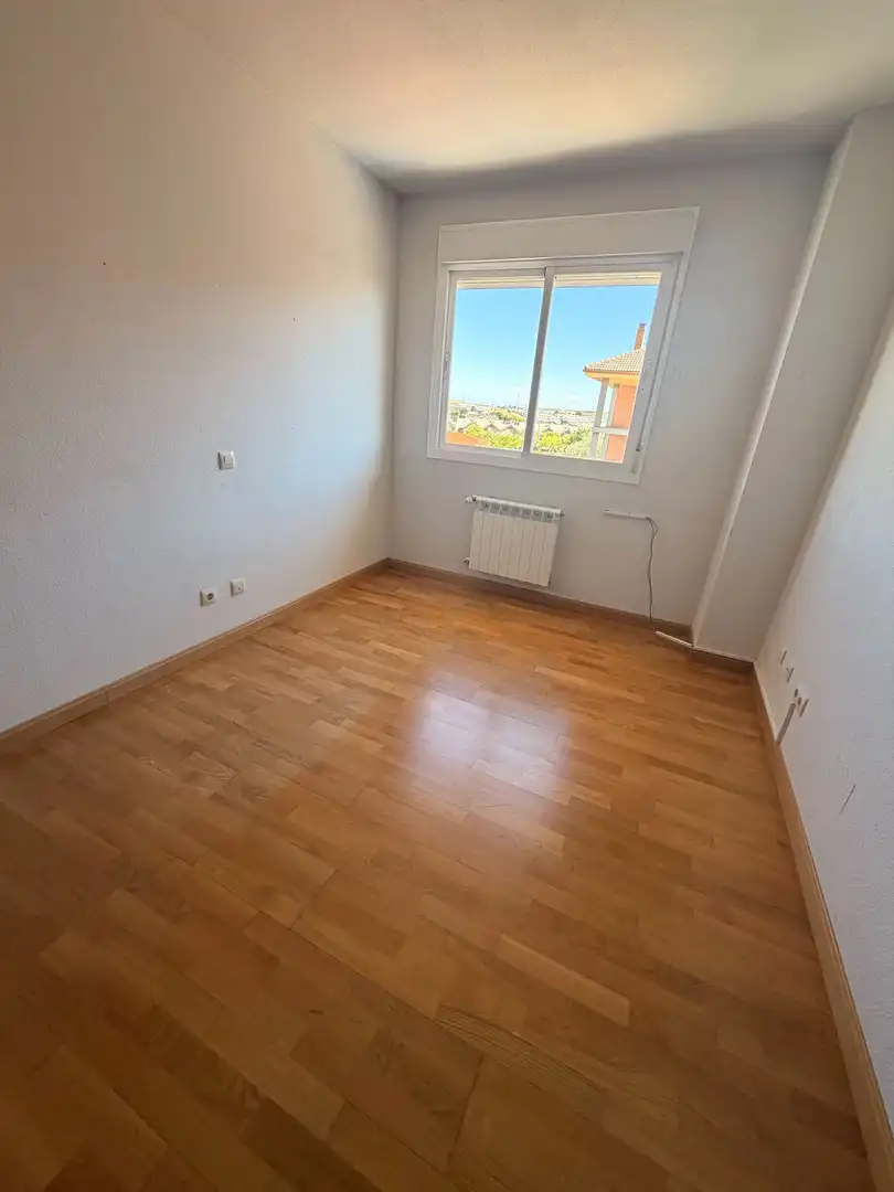 Habitación de Piso en venta en Valdemoro con Aire acondicionado, Calefacción y Trastero