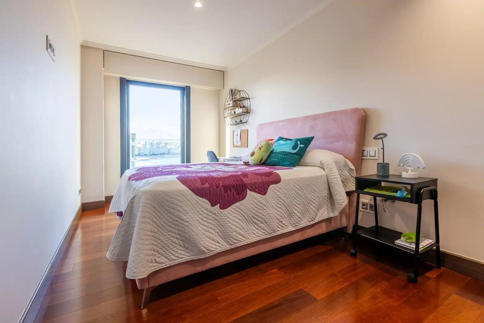 Habitación de Piso en venta en A Coruña Capital  con Calefacción, Jardín privado y Trastero