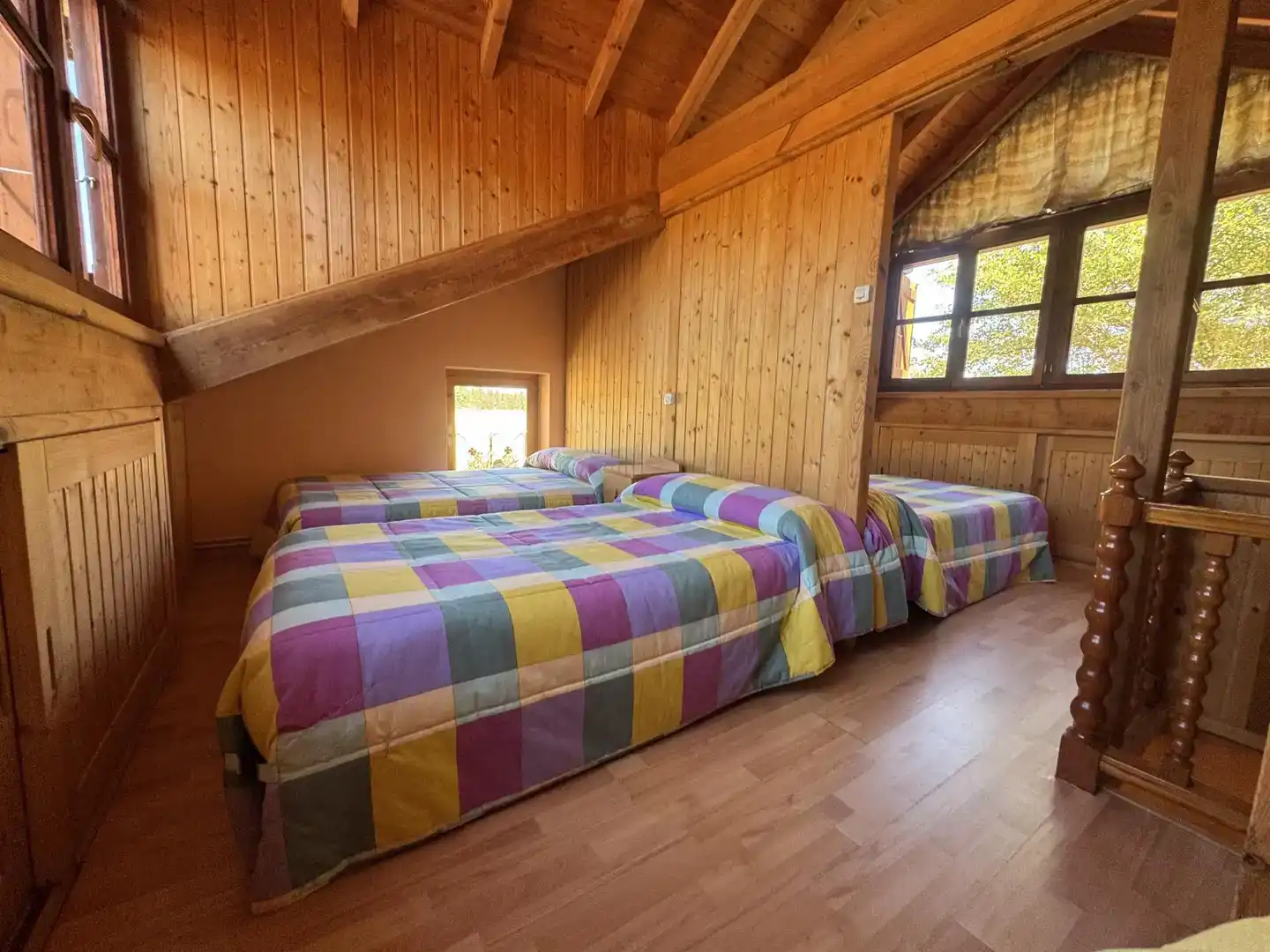Dormitori de Casa o xalet en venda en Cea amb Jardí privat i Piscina