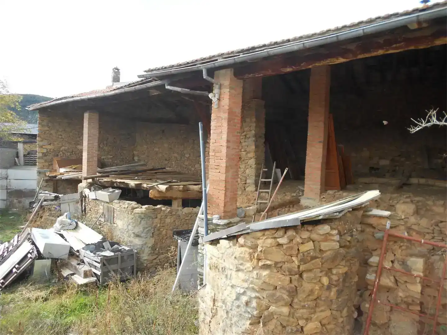 Vista exterior de Finca rústica en venda en Bellver de Cerdanya