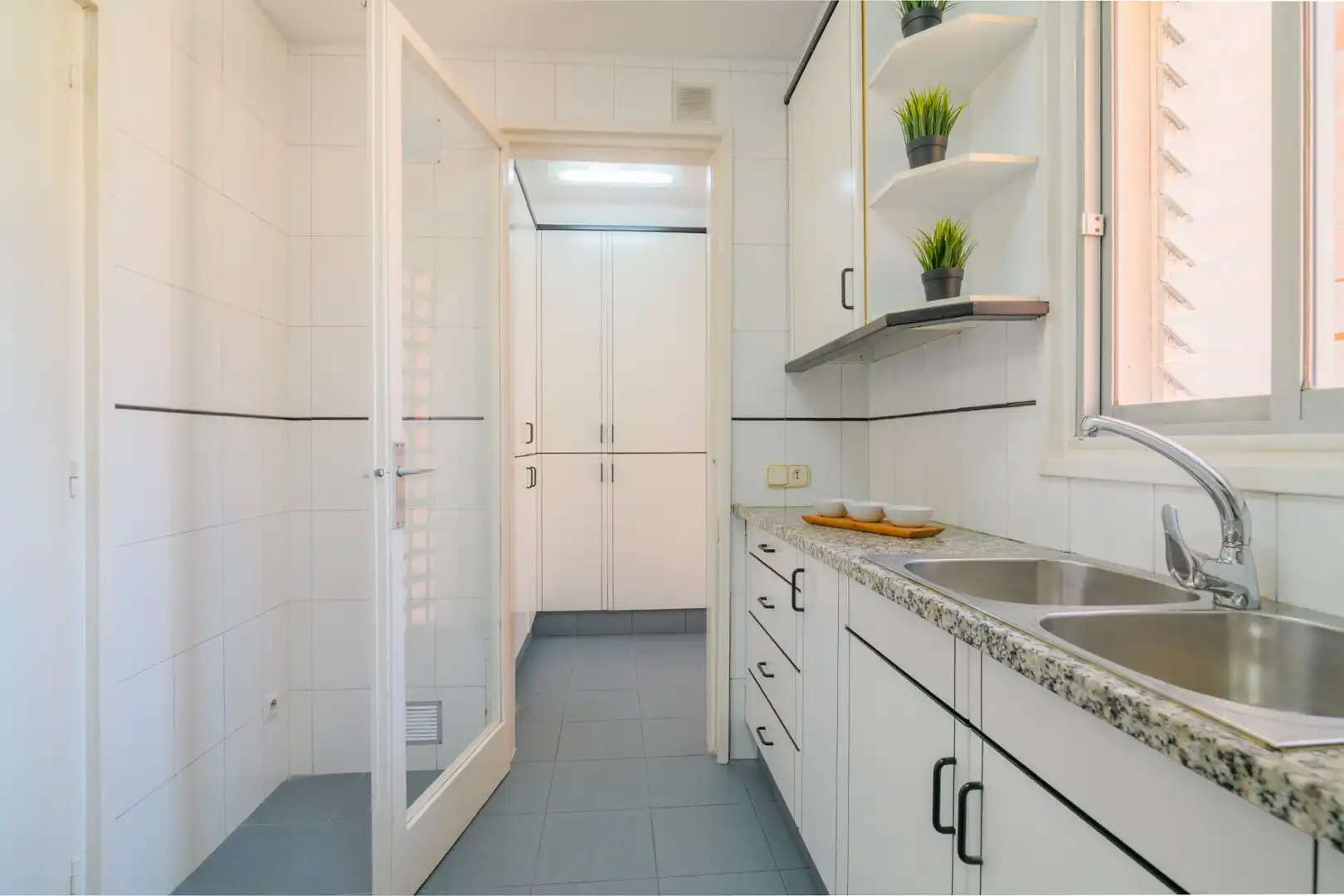Kitchen of Flat for sale in Manresa  with Heating, Terrace and Oven
