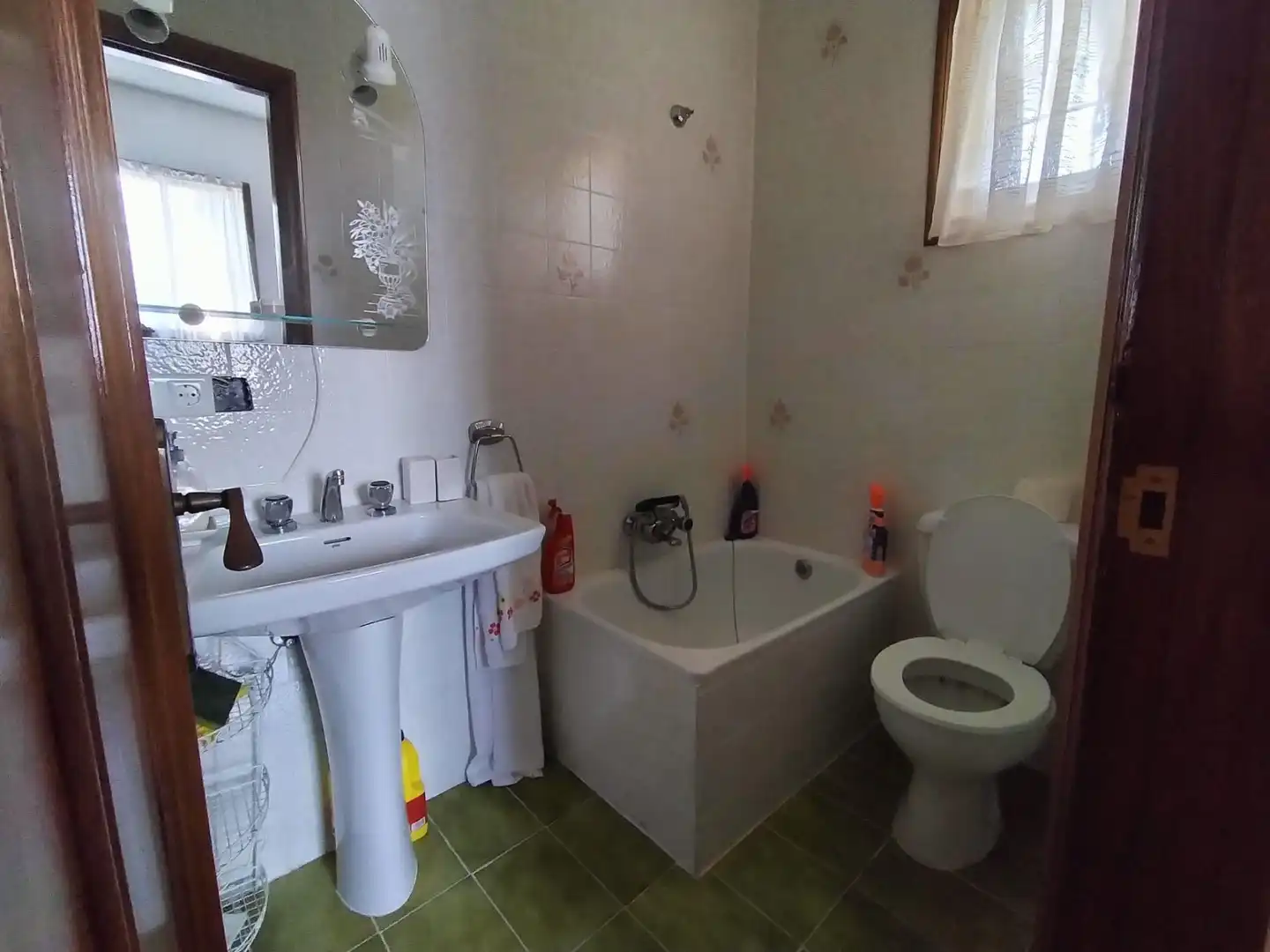 Baño de Finca rústica en venta en Palencia con Calefacción, Jardín privado y Parquet