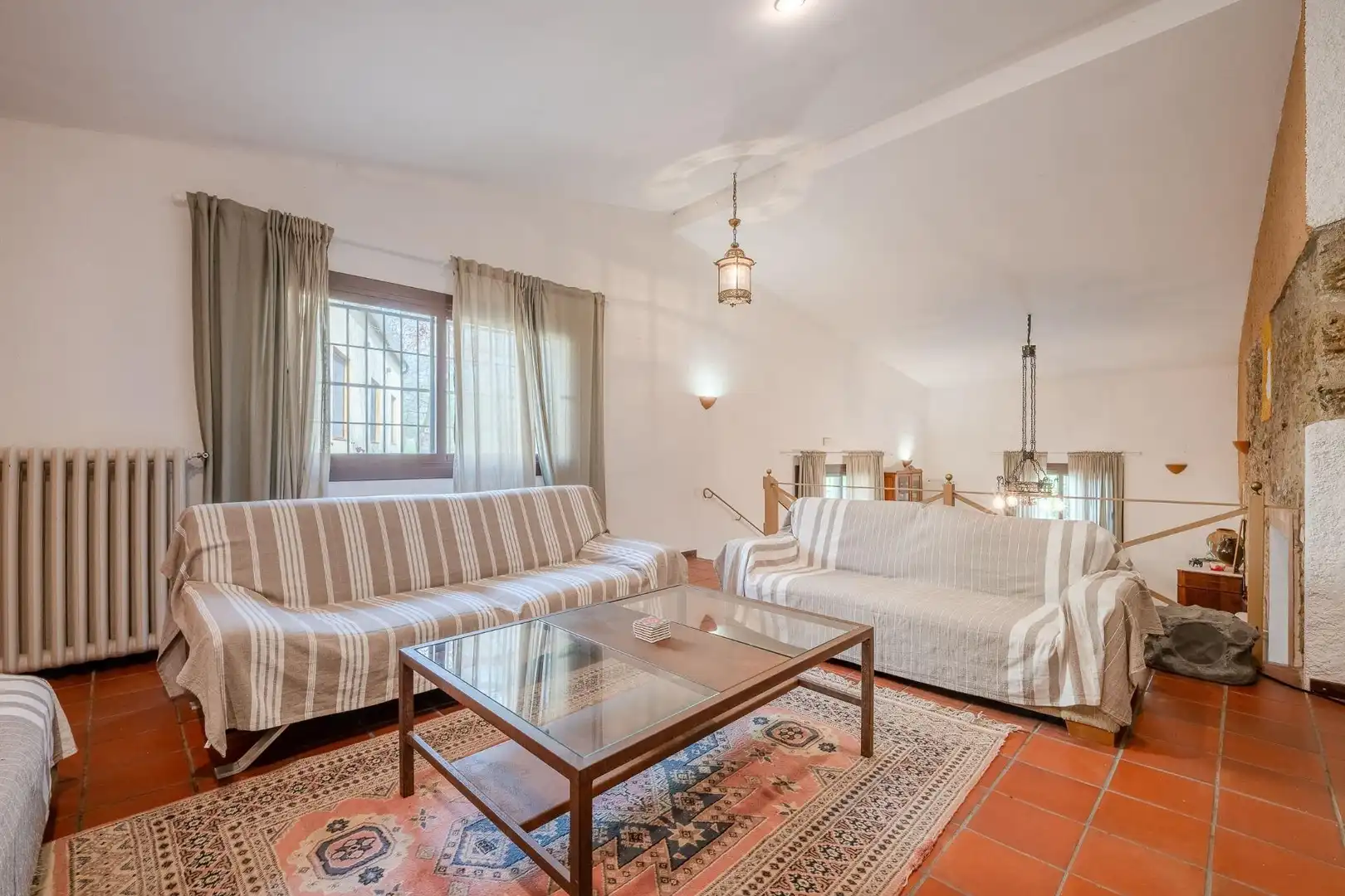 Sala de estar de Finca rústica en venta en Bescanó con Calefacción, Jardín privado y Trastero