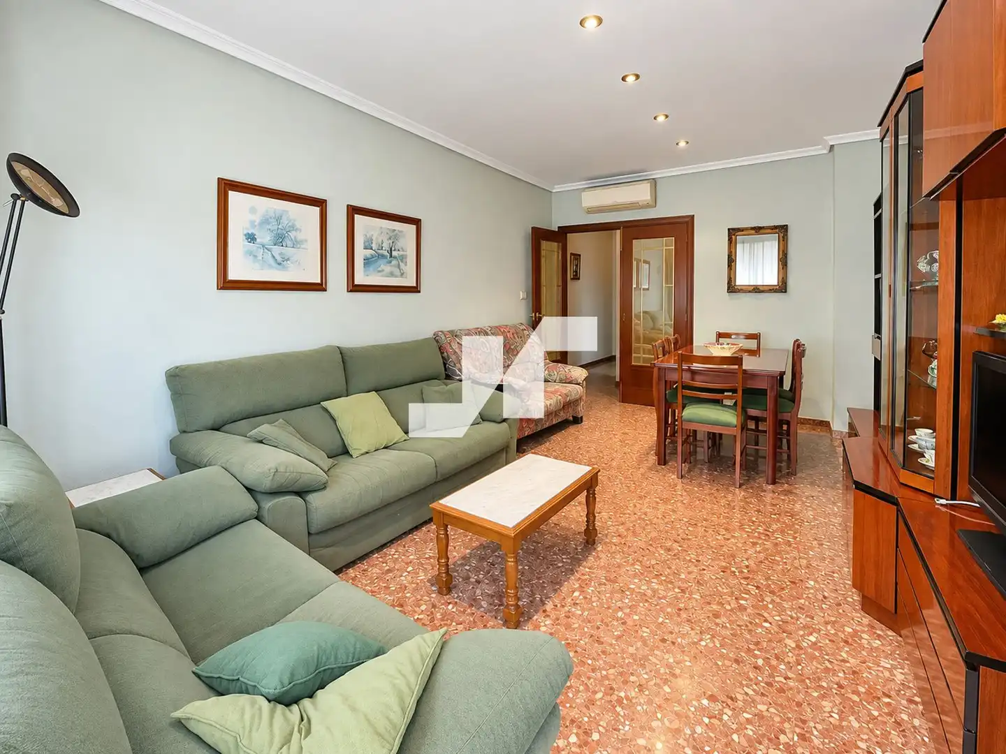 Piso con ascensor en venta en Salvador