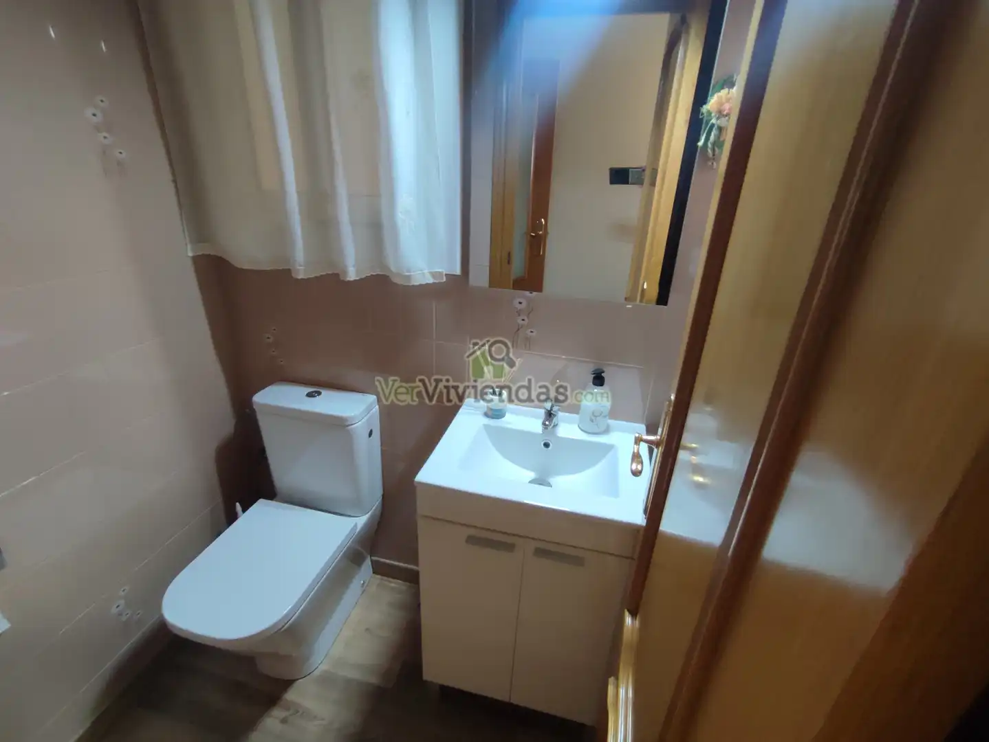 Badezimmer von Wohnung zum Verkauf in Viladecavalls mit Klimaanlage, Heizung und Terrasse