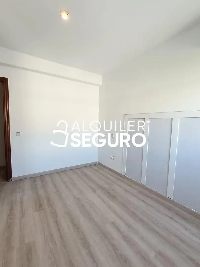 Bedroom of Flat for rent in Parla  with Air Conditioner, Heating and Furnished