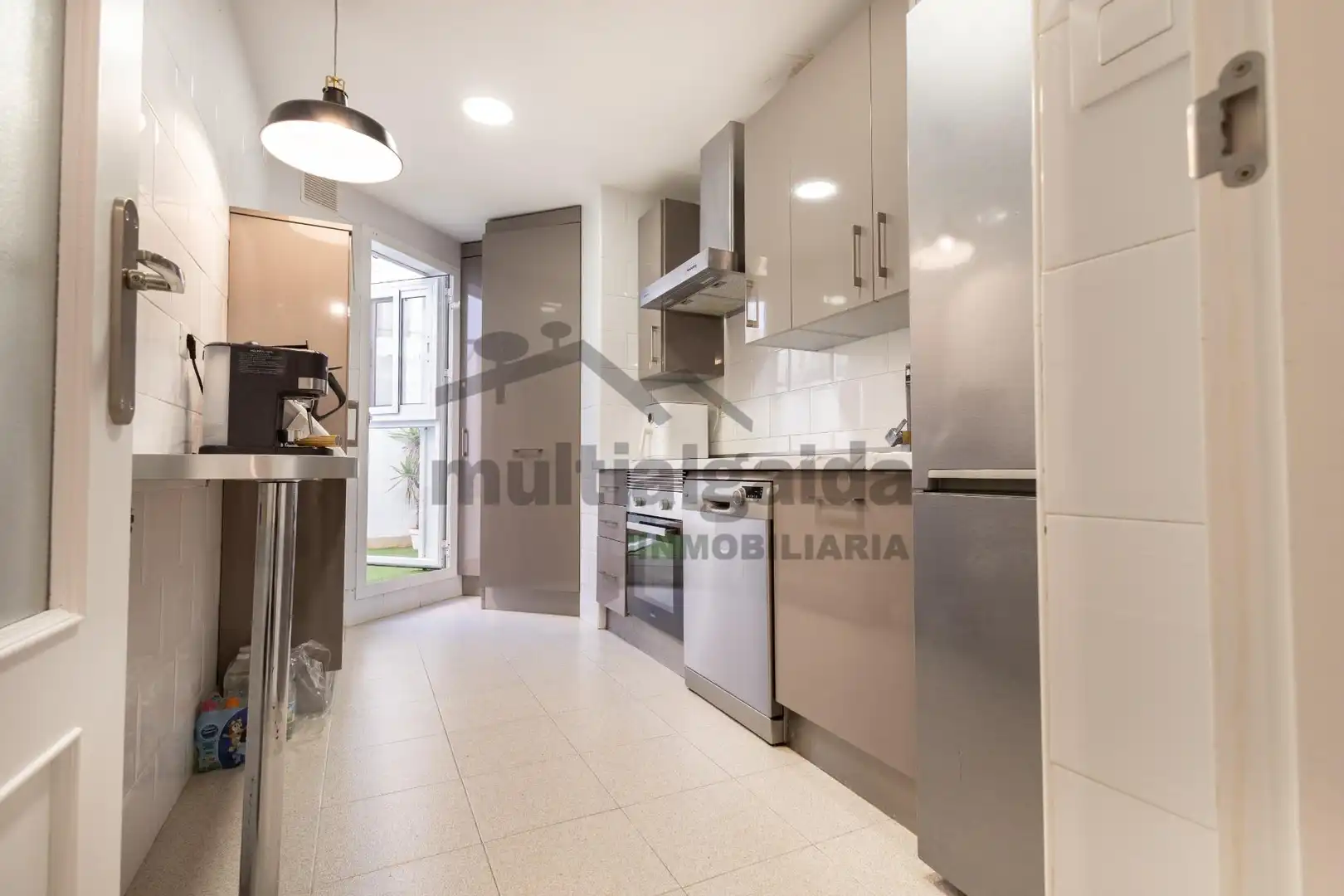 Kitchen of Flat for sale in Sanlúcar de Barrameda  with Air Conditioner, Storage room and Balcony