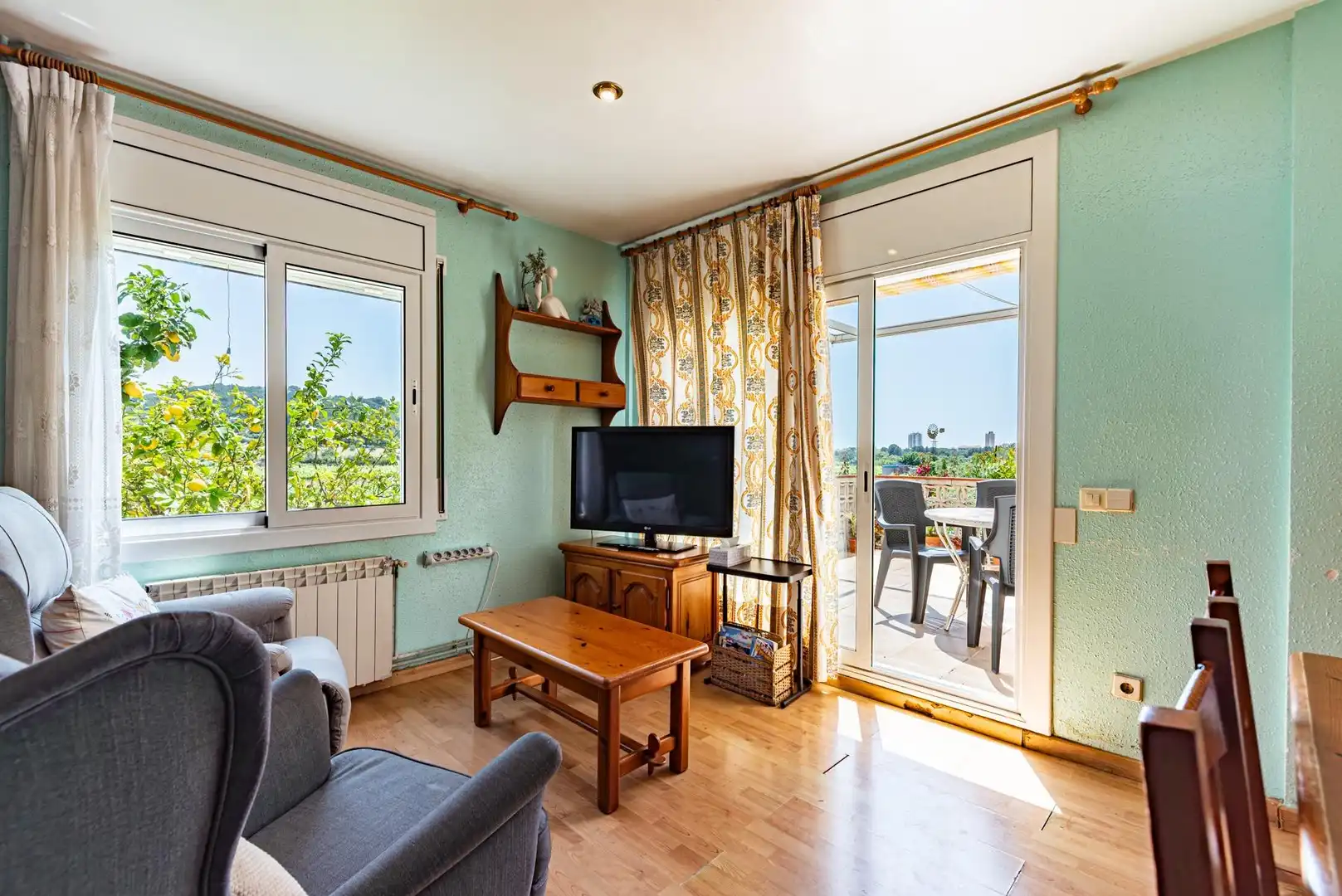 Wohnzimmer von Maisonette zum Verkauf in Calafell mit Heizung, Privatgarten und Terrasse