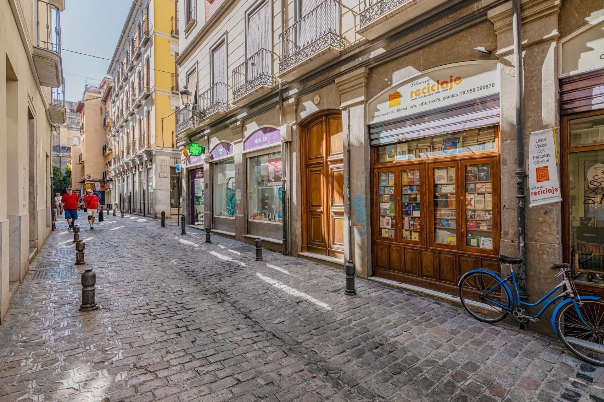 Vista exterior de Apartamento en venta en  Granada Capital