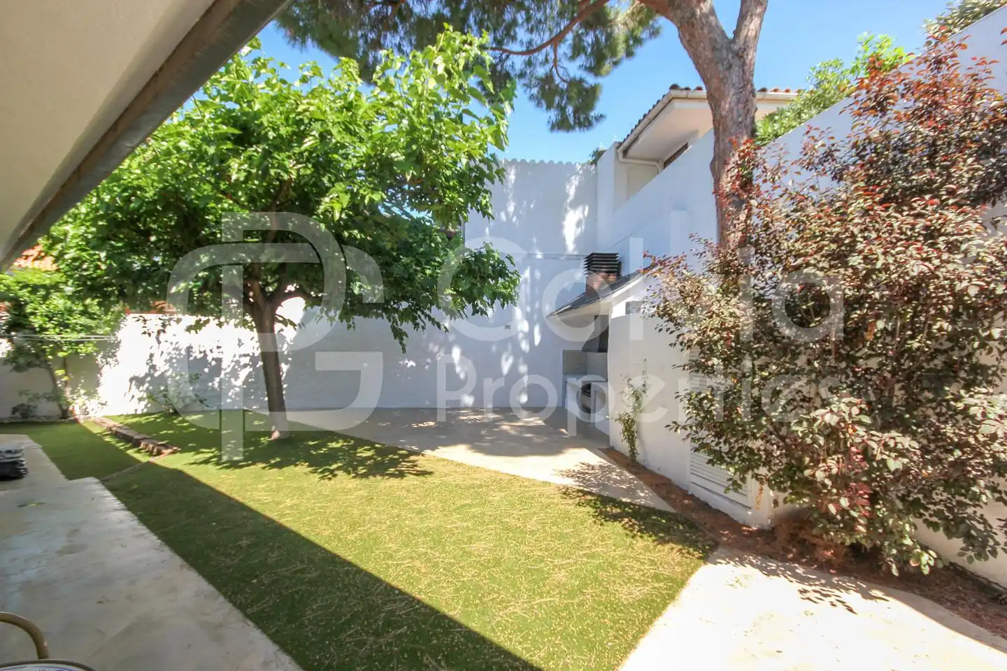 Vista exterior de Casa o chalet en venta en Viladecans con Aire acondicionado, Calefacción y Jardín privado