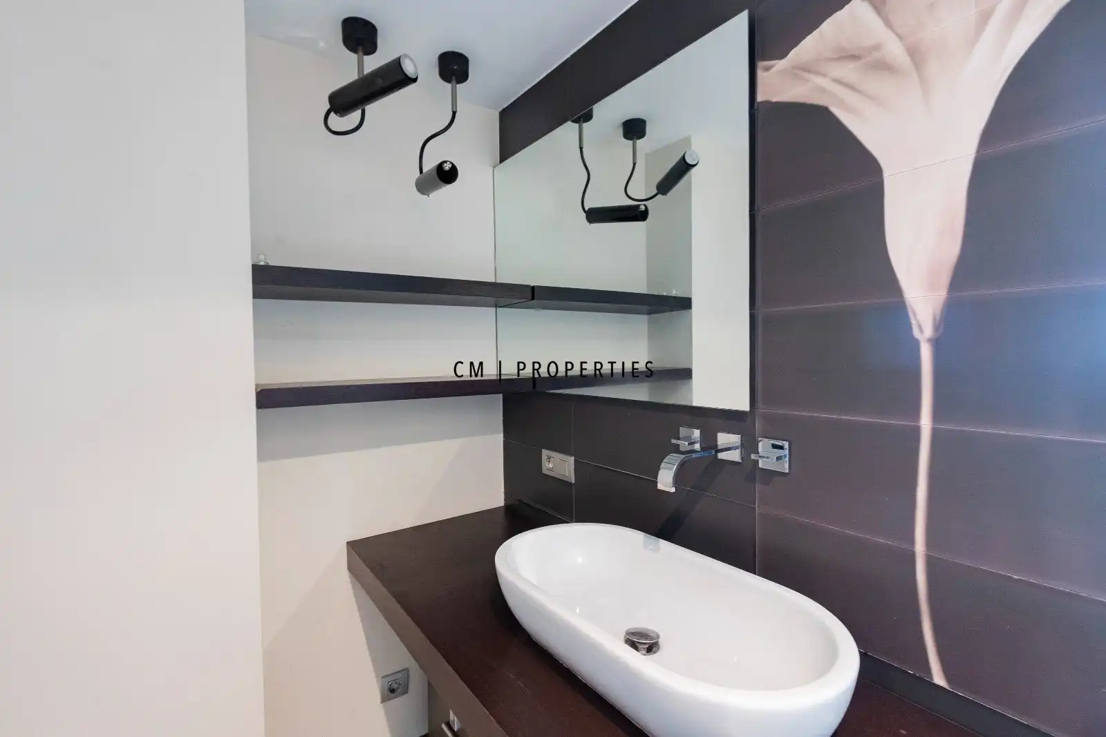 Badezimmer von Dachboden zur Miete in Valencia mit Klimaanlage, Heizung und Parkett