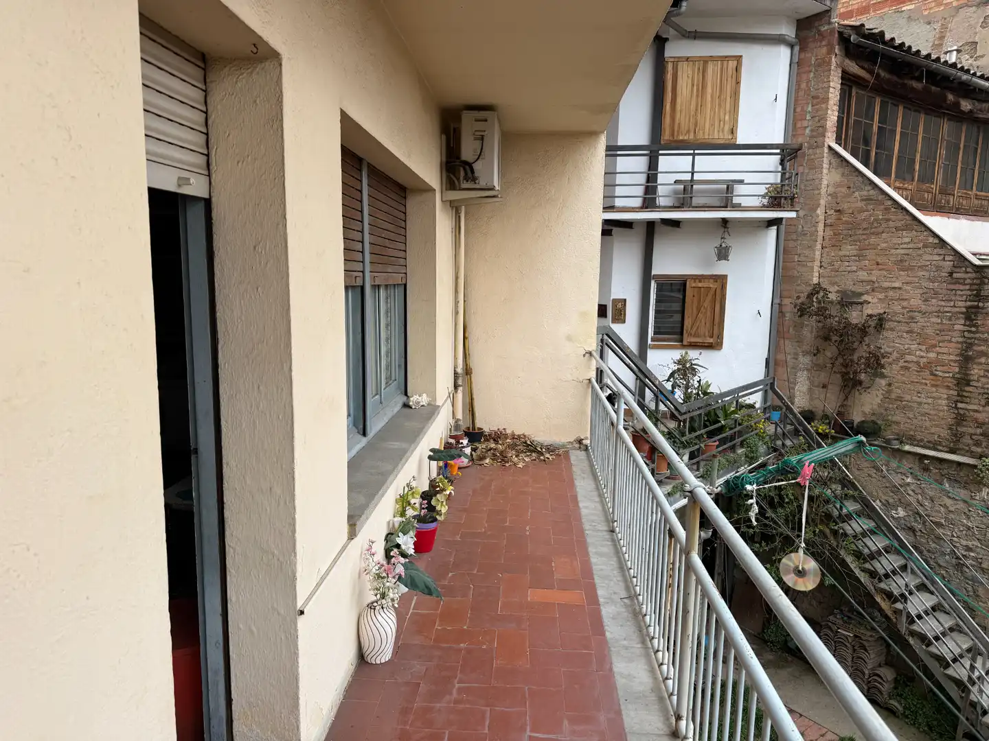 Casa aparellada amb terrassa en venda a Torelló, imagen 25