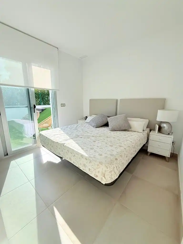 Habitación de Planta baja en venta en Finestrat con Aire acondicionado, Terraza y Trastero